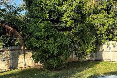 Casa en venta en Port St. Lucie, Florida, 3 dormitorios, 137.03 m2 № 1976305 - foto 21