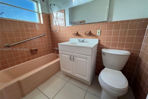 Casa en venta en Port St. Lucie, Florida, 3 dormitorios, 137.03 m2 № 1976305 - foto 20