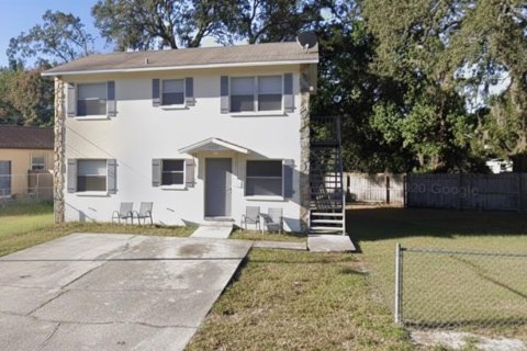 Commercial property in Tampa, Florida 6 bedrooms, 161.28 sq.m. № 2371463
