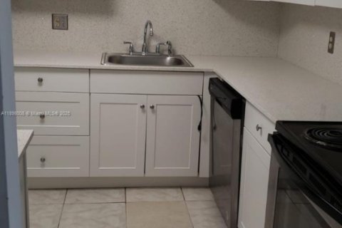 Copropriété à vendre à West Palm Beach, Floride: 2 chambres, 105.26 m2 № 2014587 - photo 7