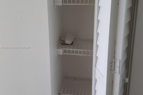 Copropriété à vendre à West Palm Beach, Floride: 2 chambres, 105.26 m2 № 2014587 - photo 13