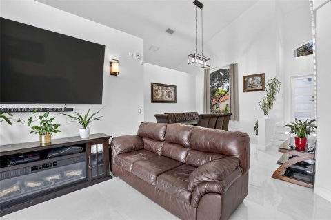 Casa en venta en Miramar, Florida, 4 dormitorios, 220.92 m2 № 2275075 - foto 11