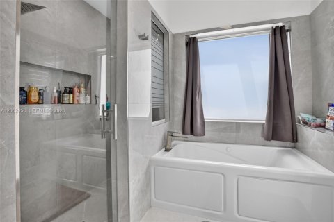 Casa en venta en Miramar, Florida, 4 dormitorios, 220.92 m2 № 2275075 - foto 27