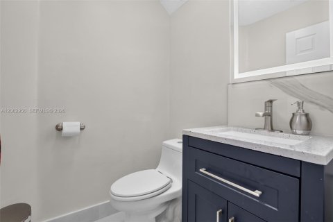 Casa en venta en Miramar, Florida, 4 dormitorios, 220.92 m2 № 2275075 - foto 30