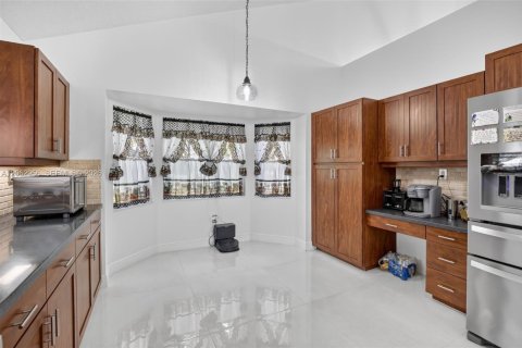 Casa en venta en Miramar, Florida, 4 dormitorios, 220.92 m2 № 2275075 - foto 19