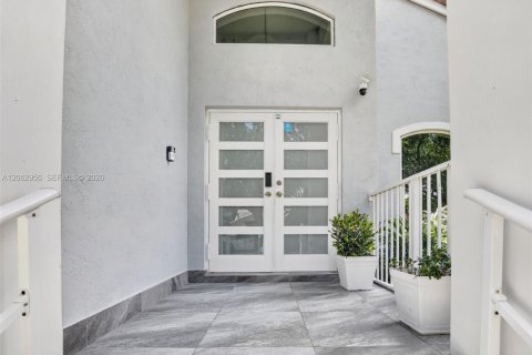 Casa en venta en Miramar, Florida, 4 dormitorios, 220.92 m2 № 2275075 - foto 4
