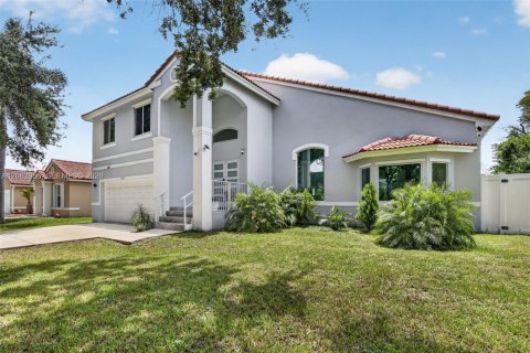 Casa en venta en Miramar, Florida, 4 dormitorios, 220.92 m2 № 2275075 - foto 3