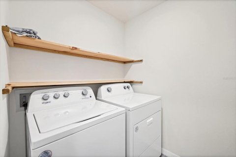 House in Bradenton, Florida 4 bedrooms, 208.84 sq.m. № 1905258 - photo 18