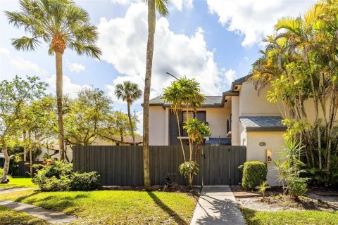 Touwnhouse à Coconut Creek, Floride 2 chambres, 109.81 m2 № 2146704
