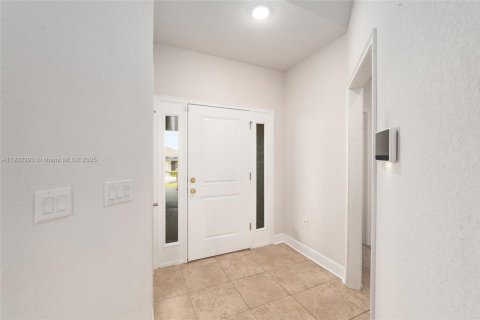 Casa en venta en Ocala, Florida, 4 dormitorios № 2018821 - foto 13