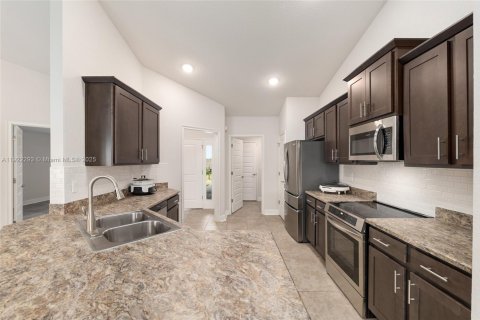 Casa en venta en Ocala, Florida, 4 dormitorios № 2018821 - foto 25