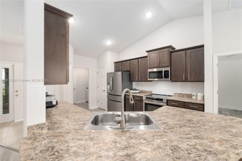 Casa en venta en Ocala, Florida, 4 dormitorios № 2018821 - foto 22