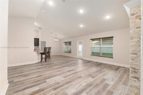Casa en venta en Ocala, Florida, 4 dormitorios № 2018821 - foto 18