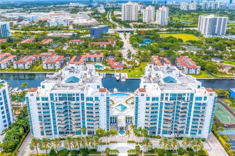 Condominio en venta en Aventura, Florida, 2 dormitorios, 157.19 m2 № 1871717 - foto 18