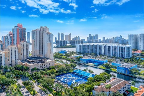 Condominio en venta en Aventura, Florida, 2 dormitorios, 157.19 m2 № 1871717 - foto 30