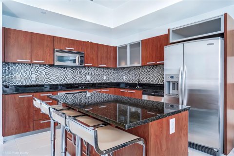 Condominio en venta en Aventura, Florida, 2 dormitorios, 157.19 m2 № 1871717 - foto 5
