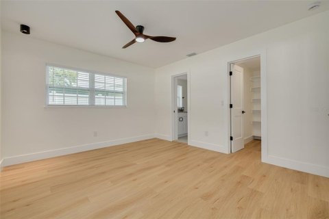 House in Belleair, Florida 4 bedrooms, 175.12 sq.m. № 1796779 - photo 21