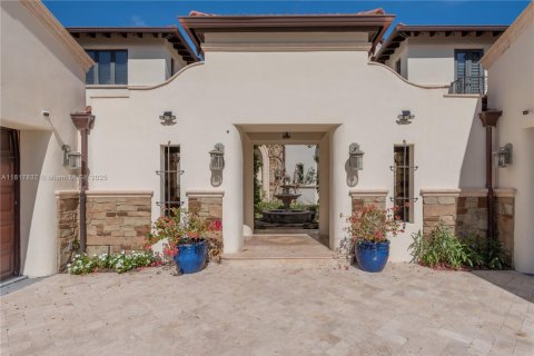 Casa en venta en Pinecrest, Florida, 9 dormitorios, 683.48 m2 № 1774455 - foto 4