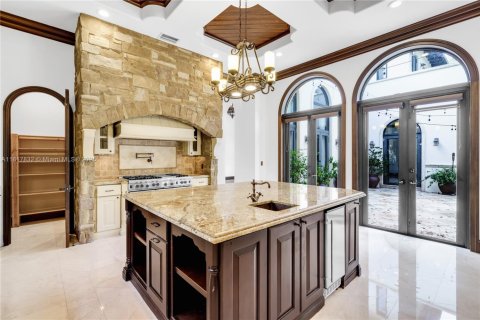 Casa en venta en Pinecrest, Florida, 9 dormitorios, 683.48 m2 № 1774455 - foto 15