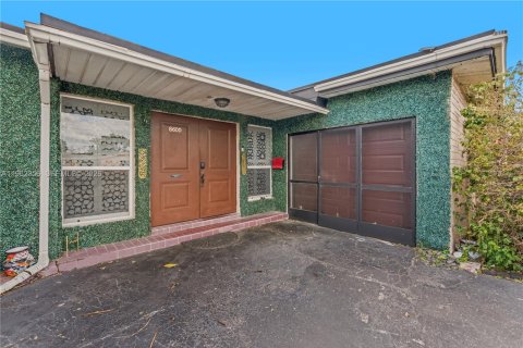 Купить виллу или дом в Санрайз, Флорида 3 спальни, 162.58м2, № 2026236 - фото 3