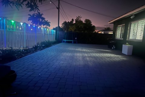 Купить виллу или дом в Санрайз, Флорида 3 спальни, 162.58м2, № 2026236 - фото 25