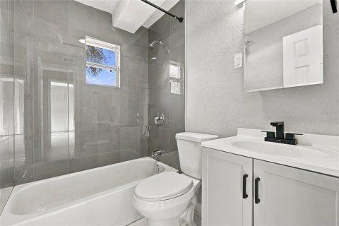Villa ou maison à louer à Saint Petersburg, Floride: 3 chambres, 84.73 m2 № 2383400 - photo 20