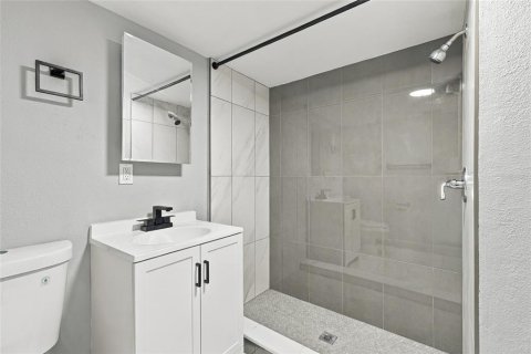 Villa ou maison à louer à Saint Petersburg, Floride: 3 chambres, 84.73 m2 № 2383400 - photo 15