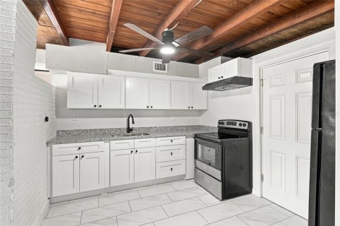 Villa ou maison à louer à Saint Petersburg, Floride: 3 chambres, 84.73 m2 № 2383400 - photo 6