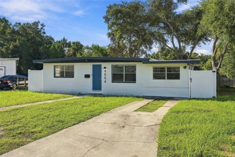 Villa ou maison à louer à Saint Petersburg, Floride: 3 chambres, 84.73 m2 № 2383400 - photo 26
