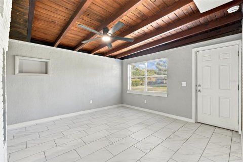 Villa ou maison à louer à Saint Petersburg, Floride: 3 chambres, 84.73 m2 № 2383400 - photo 3