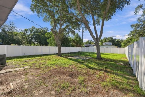 Villa ou maison à louer à Saint Petersburg, Floride: 3 chambres, 84.73 m2 № 2383400 - photo 21