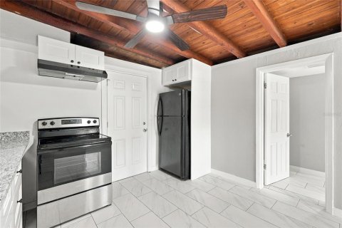 Villa ou maison à louer à Saint Petersburg, Floride: 3 chambres, 84.73 m2 № 2383400 - photo 8
