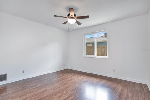 House in Ormond Beach, Florida 4 bedrooms, 164.25 sq.m. № 2196990 - photo 21