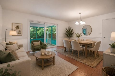 House in Ormond Beach, Florida 4 bedrooms, 164.25 sq.m. № 2196990 - photo 8