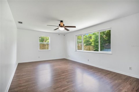 House in Ormond Beach, Florida 4 bedrooms, 164.25 sq.m. № 2196990 - photo 27