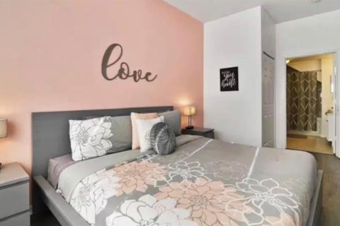 Condominio en venta en Kissimmee, Florida, 3 dormitorios, 120.4 m2 № 2110024 - foto 8