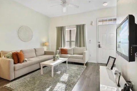 Condominio en venta en Kissimmee, Florida, 3 dormitorios, 120.4 m2 № 2110024 - foto 3