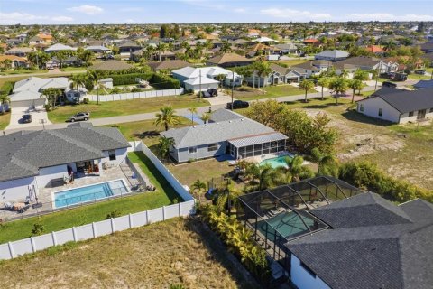 Casa en venta en Cape Coral, Florida, 3 dormitorios, 139.45 m2 № 2214508 - foto 30