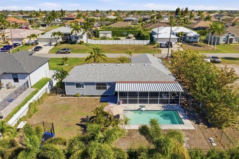 Casa en venta en Cape Coral, Florida, 3 dormitorios, 139.45 m2 № 2214508 - foto 28