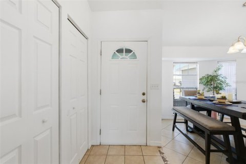 Casa en venta en Cape Coral, Florida, 3 dormitorios, 139.45 m2 № 2214508 - foto 4
