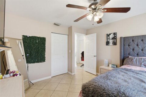 Casa en venta en Cape Coral, Florida, 3 dormitorios, 139.45 m2 № 2214508 - foto 17