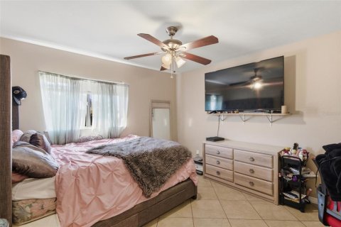 Casa en venta en Cape Coral, Florida, 3 dormitorios, 139.45 m2 № 2214508 - foto 16