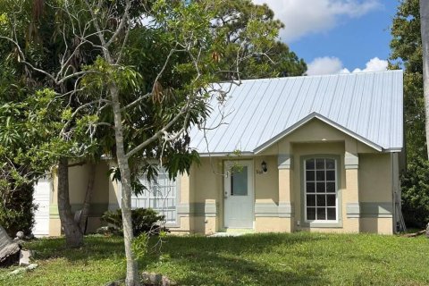 House in Port St. Lucie, Florida 3 bedrooms, 120.96 sq.m. № 2378901