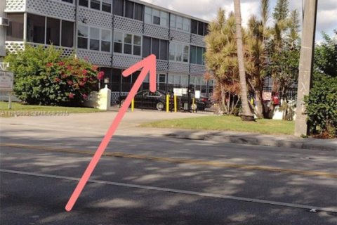 Condominio en venta en Miami, Florida, 1 dormitorio, 57.6 m2 № 2043904 - foto 5