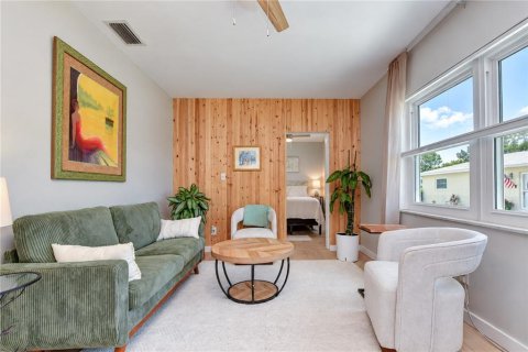 Villa ou maison à vendre à Seminole, Floride: 2 chambres, 65.96 m2 № 2398452 - photo 6