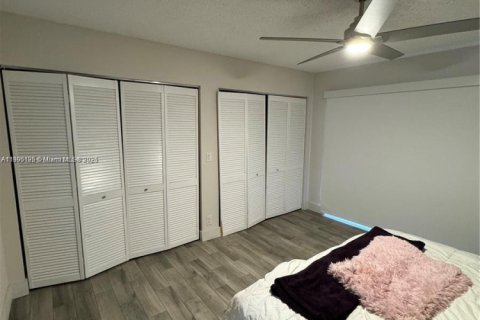 Adosado en venta en Pembroke Pines, Florida, 2 dormitorios, 95.13 m2 № 1955772 - foto 13