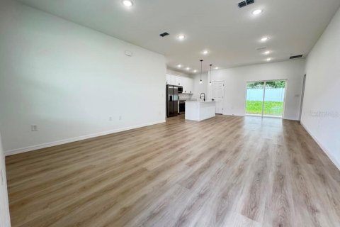 Villa ou maison à louer à Citrus Springs, Floride: 4 chambres, 158.68 m2 № 2413815 - photo 7