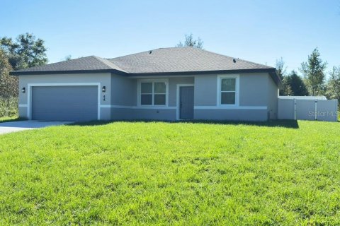 Villa ou maison à Citrus Springs, Floride 4 chambres, 158.68 m2 № 2413815
