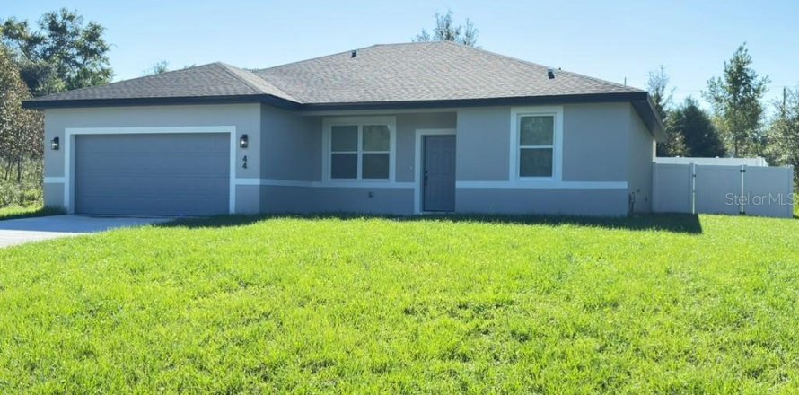 Villa ou maison à Citrus Springs, Floride 4 chambres, 158.68 m2 № 2413815