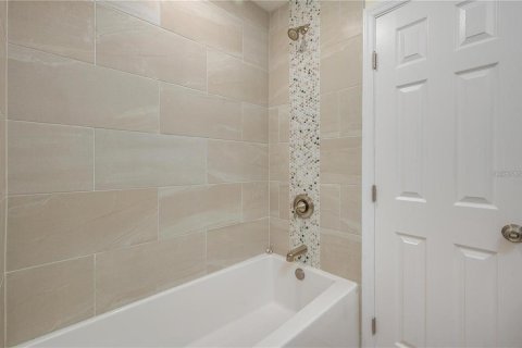 Villa ou maison à louer à Lakeland, Floride: 4 chambres, 212.1 m2 № 2403170 - photo 25